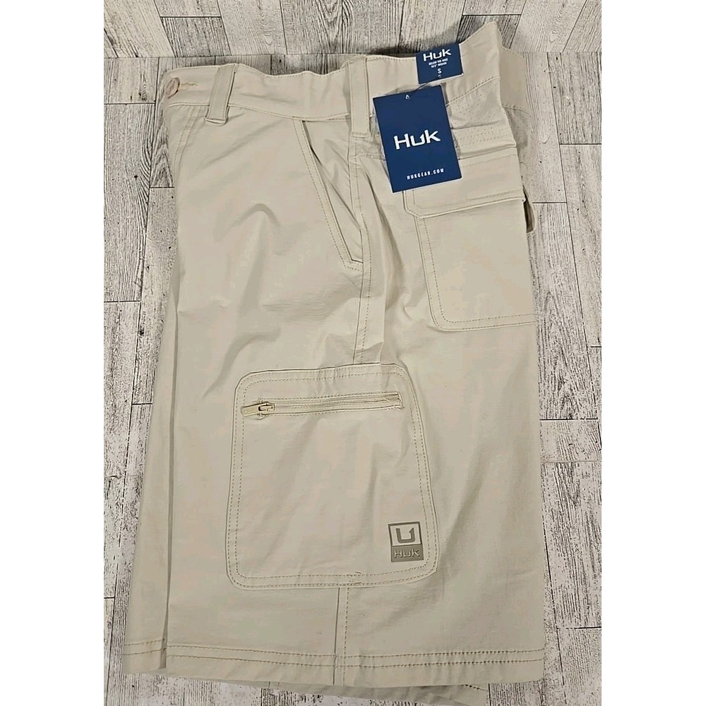 Huk Mens Fishing Shorts SMALL Quick Drying Cream Next Level 10.5" Inseam NEW